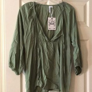 NWT! Super cute blouse